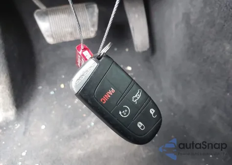 2013 Dodge Charger R/T из США, поврежденный, VIN 2C3CDXCT6DH678659